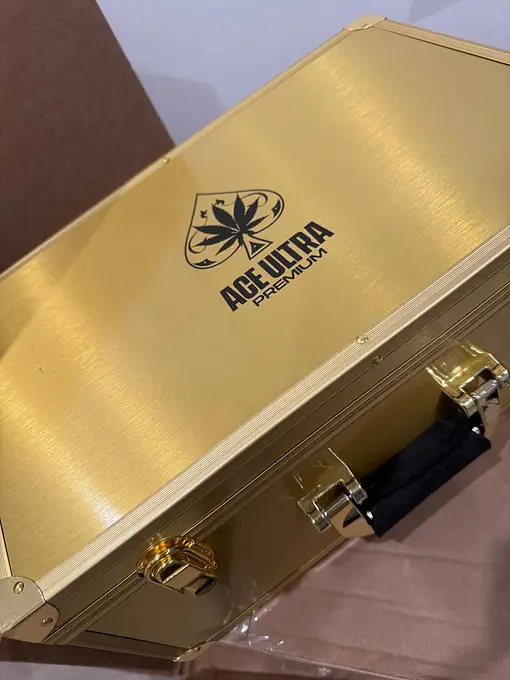 Ace Ultra